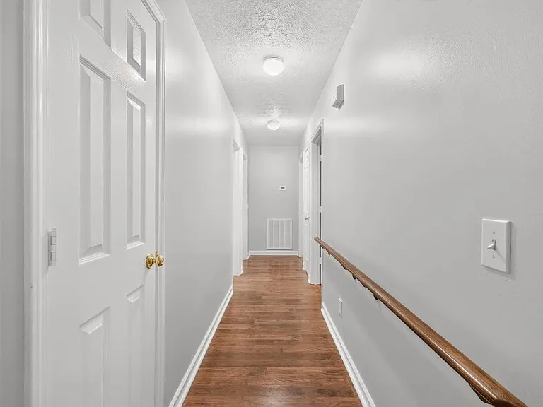 108 Roberts Dr — Photo 23