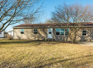 407 W Broadway St, Ogden, IL 61859