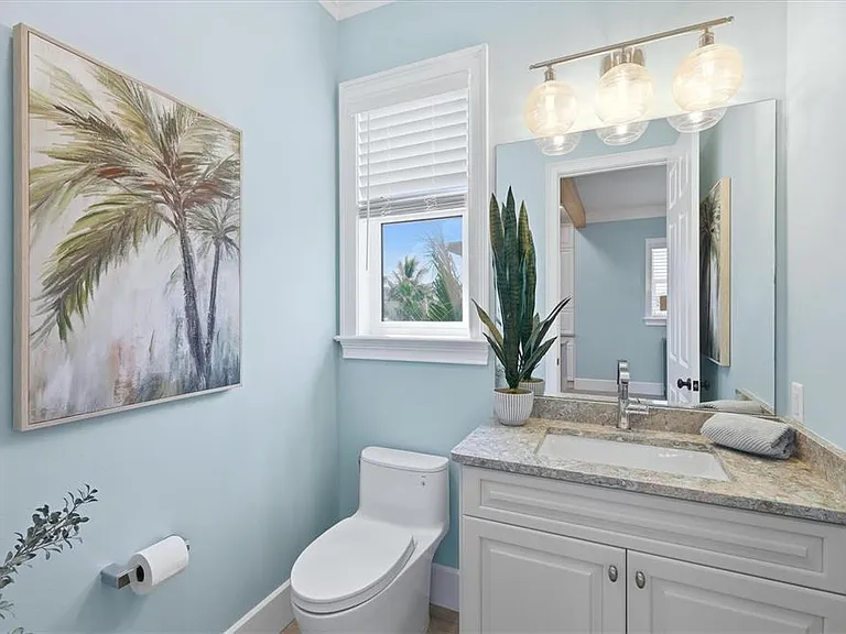 115 Aqua Ln — Photo 27