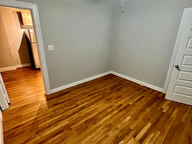 3020 Park Ave — Photo 11