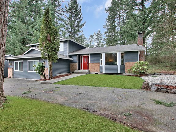2nd image of 25820 47th Avenue Ct E