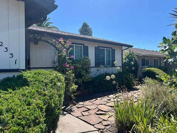 2331 Saint George Dr — Photo 21