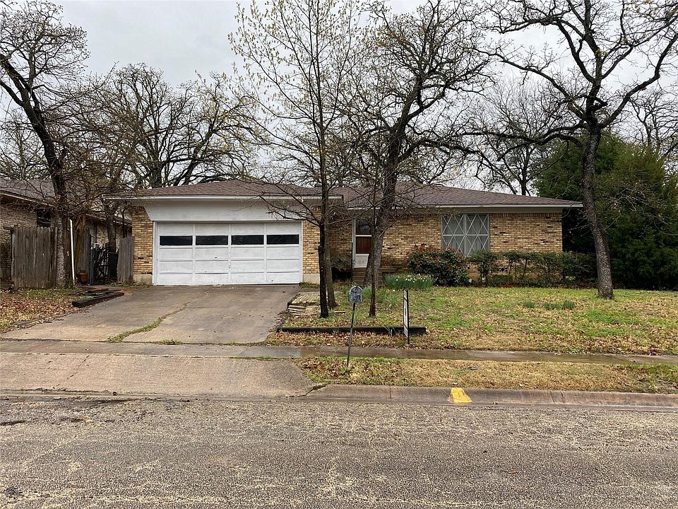 1st image of 2110 Navajo St