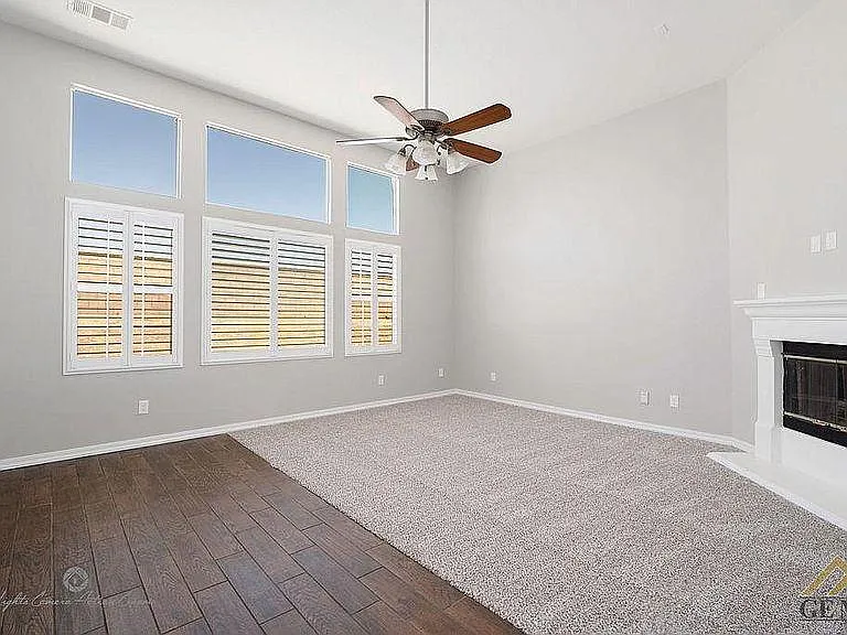 5616 Segovia Way — Photo 2