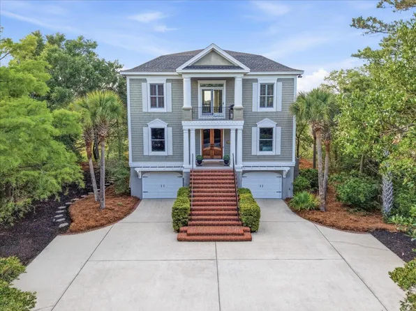 37 Seagrass Ln, Isle Of Palms, SC 29451