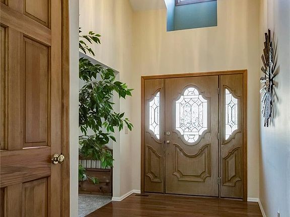 5th image of 18932 Dalton View Ct
