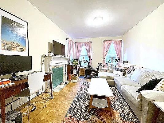 3rd image of 646 W End Ave #2B