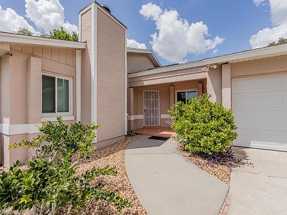 3rd image of 8455 Bay Oak Ct