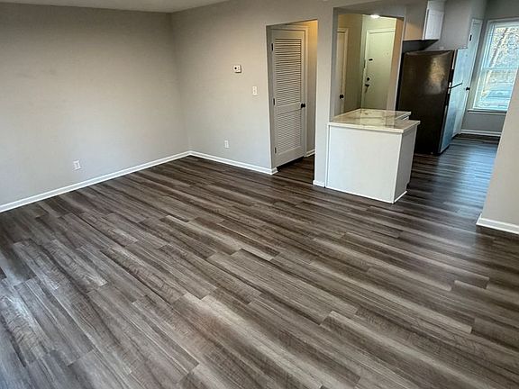 2nd image of 1711 Wards Ferry Rd APT 3