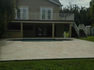 18200 Pioneer Rd, Fort Myers, FL 33908