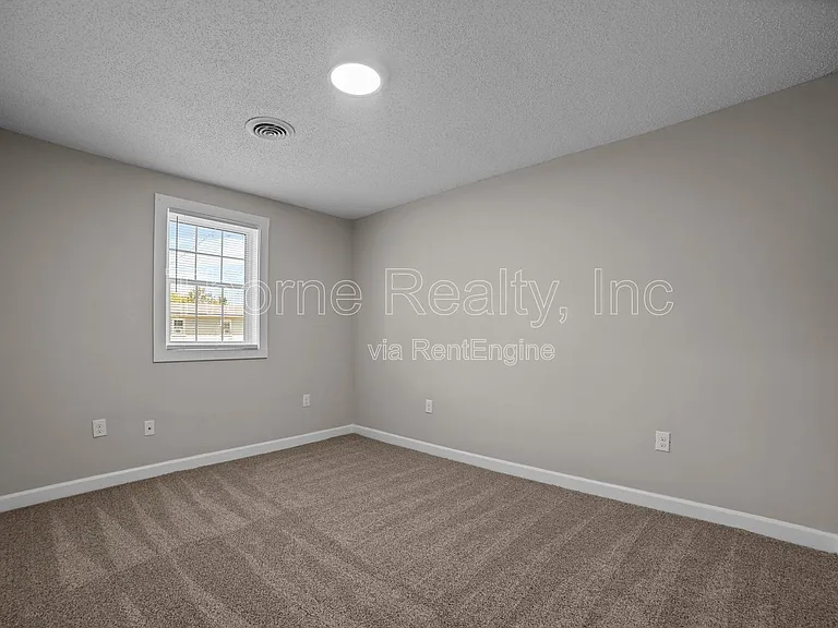 2501 Saint Andrew St #33 — Photo 14