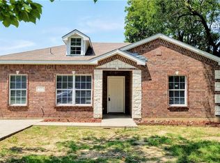 1815 Leroy Rd, Dallas, TX 75217