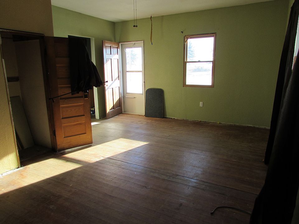 2nd image of 32425 Road 768