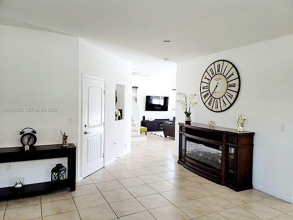 3rd image of 4108 NE 20th St