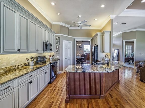 3rd image of 6340 Ashley Dr