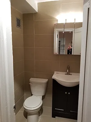 Rented by Max & Associates Realty Corp | media 18