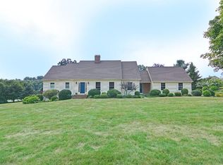 117 S Brook Rd, East Longmeadow, MA 01028
