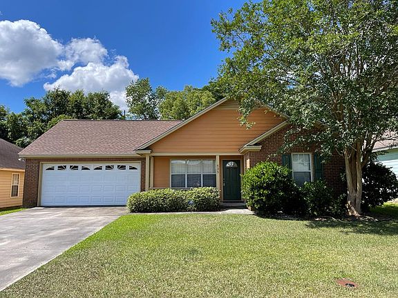2nd image of 635 Justin Dr