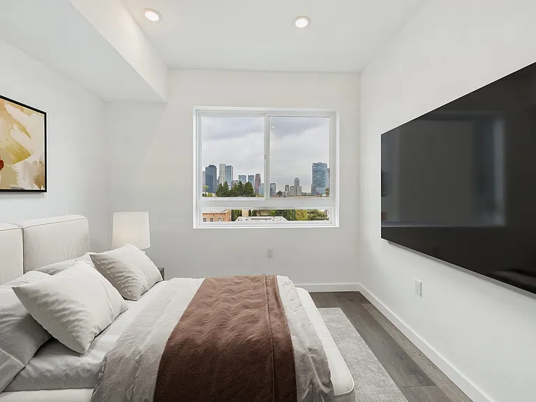 Diamante Apartment Homes — Photo 6