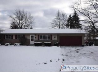 5319 Willowbrook Dr, Saginaw, MI