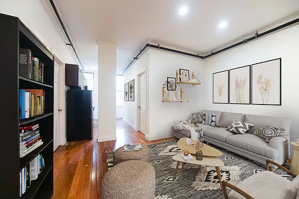 Rented by Platinum Properties | media 12