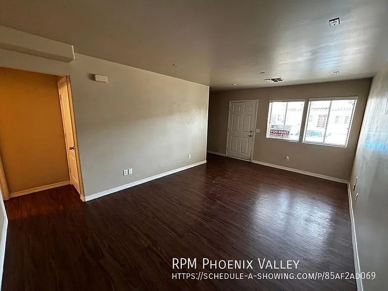Bell Villas Apartments — Photo 11