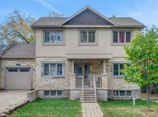 2194 Niagara Dr, Ottawa, ON K1H 0A3