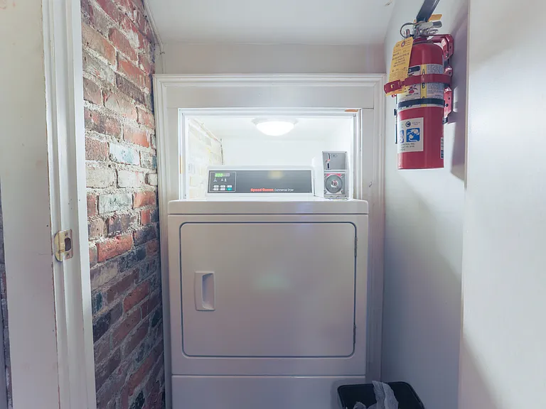 1750 Washington St #2 — Photo 24