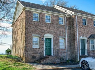 489 Bramblewood Ln, Knoxville, TN 37922