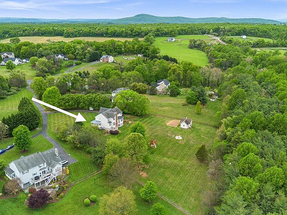 2nd image of 15425 Conrad Spring Rd