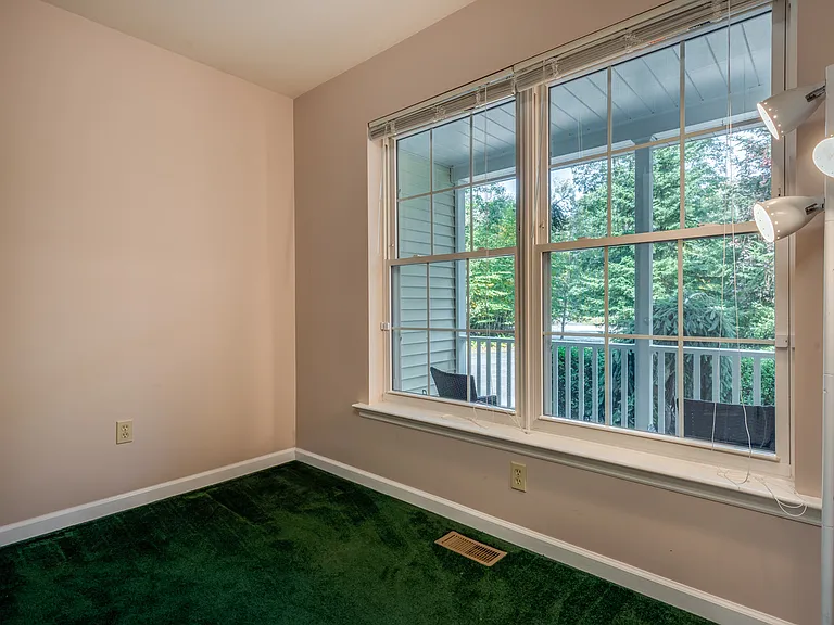 80 Hillbrook Dr — Photo 5