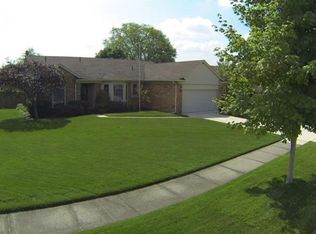 3234 Barkway Dr, Sterling Heights, MI 48310