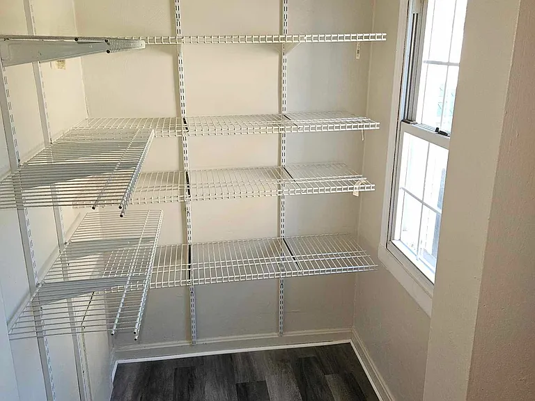1756 Midland Ave — Photo 2