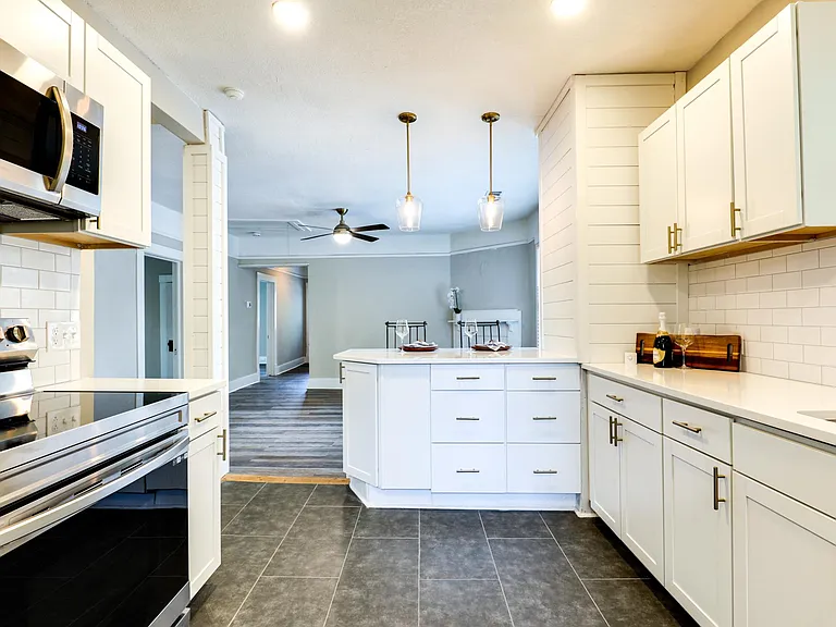 2301 Alaska St — Photo 12