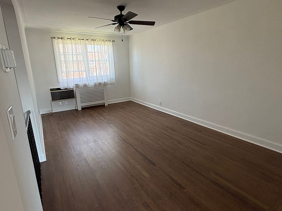 2nd image of 12 Hodges Pl Floor 2