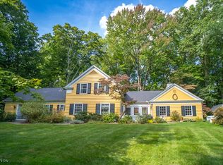 3577 Wooddale Dr, Barberton, OH 44203