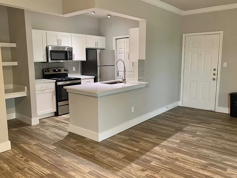 The Grayson at Baybrook — Photo 32
