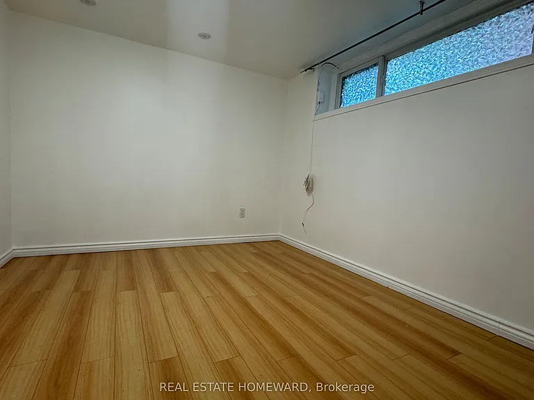 30 Marchington Cir #BASEMENT — Photo 9