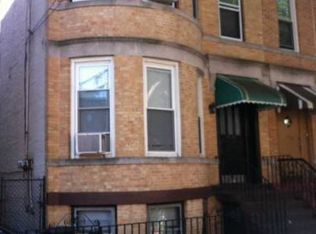 6042 68th Rd, Ridgewood, NY 11385