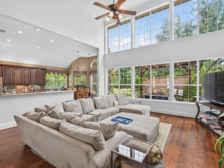 4633 Oak Shores Dr — Photo 9
