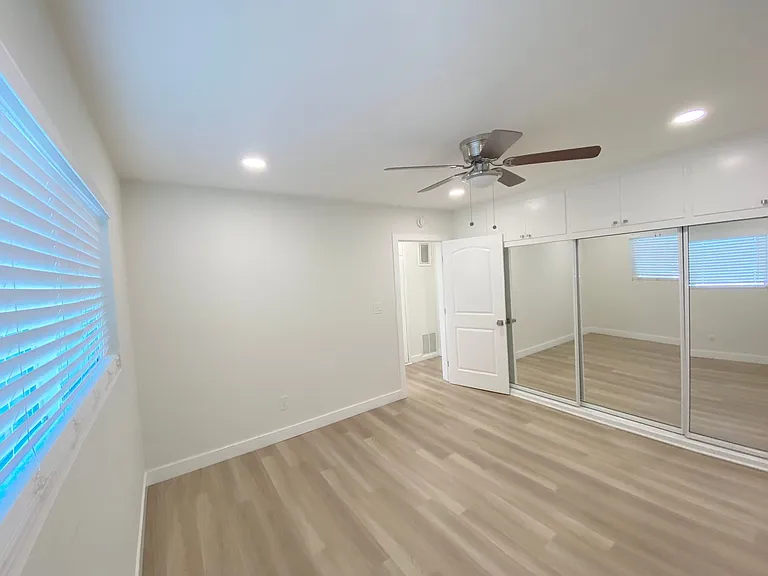 455 W Dryden St — Photo 9