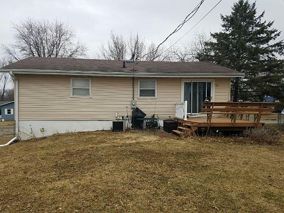 2nd image of 2935 Lovejoy Dr