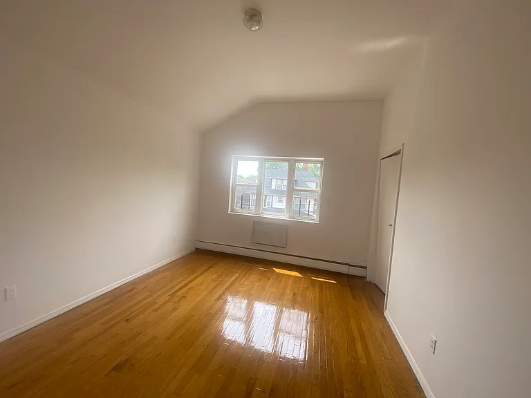 455 E 45th St #2 — Photo 9