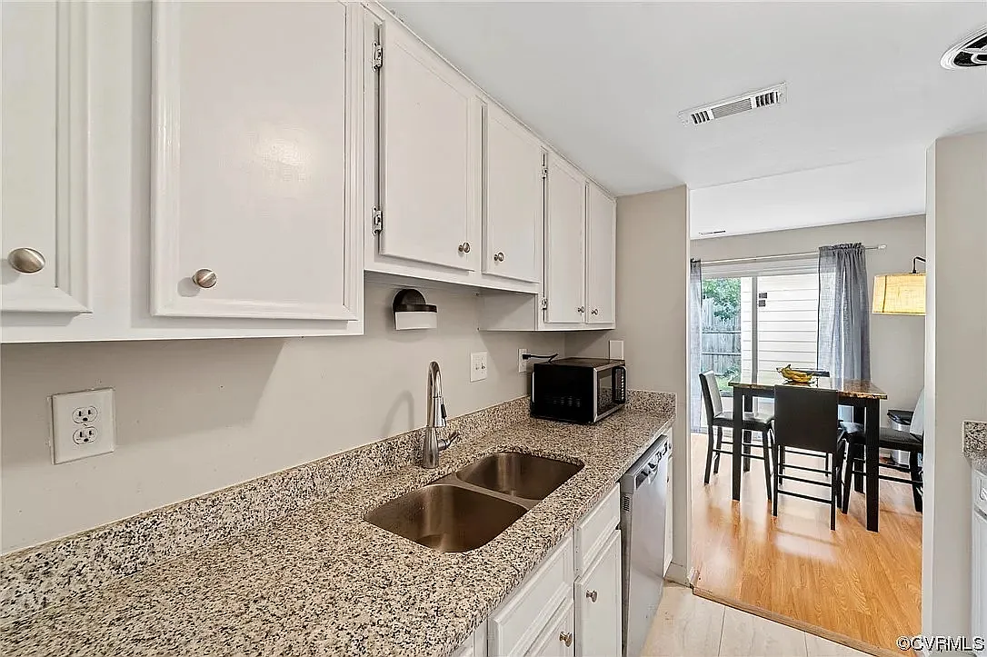 Building Photo - 9346 Gildenfield Ct