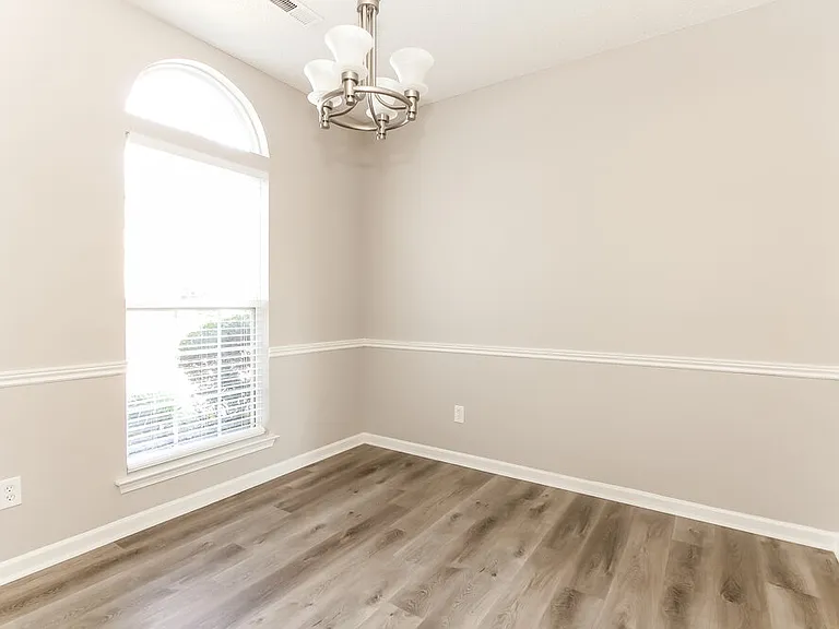 6116 Red Clover Ln — Photo 7