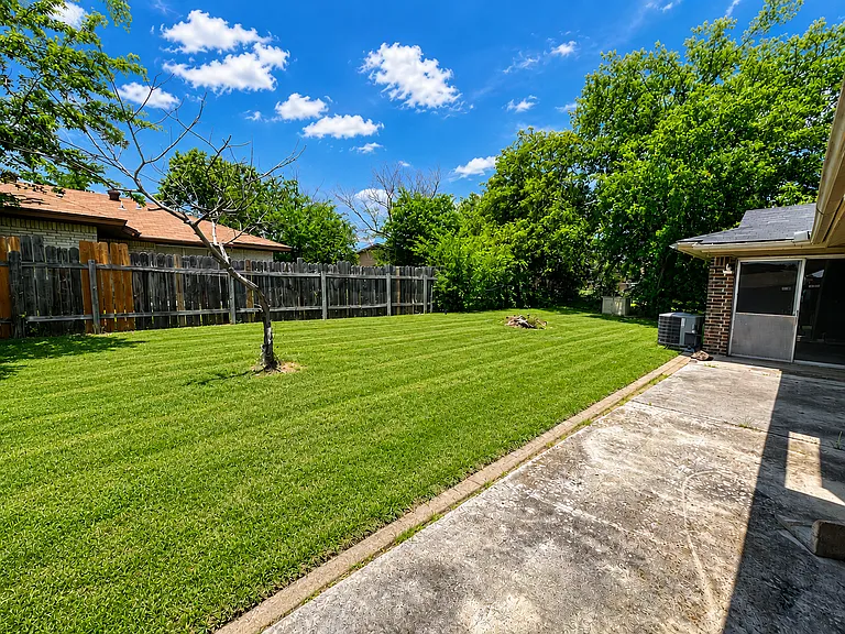 2211 Wheeler Ave — Photo 23
