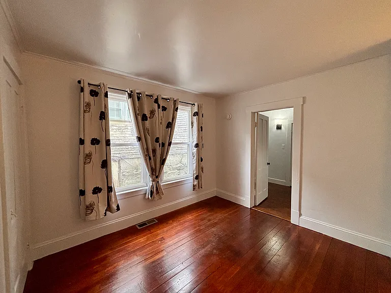 17 Main St #1 — Photo 22