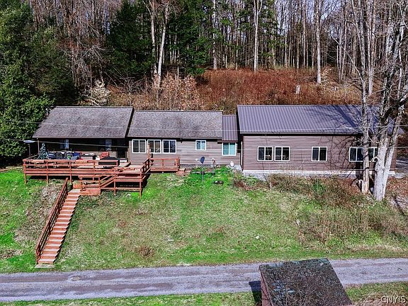 2nd image of 3129 Hawes Rd