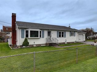 28 Draper Ave, Middletown, RI 02842