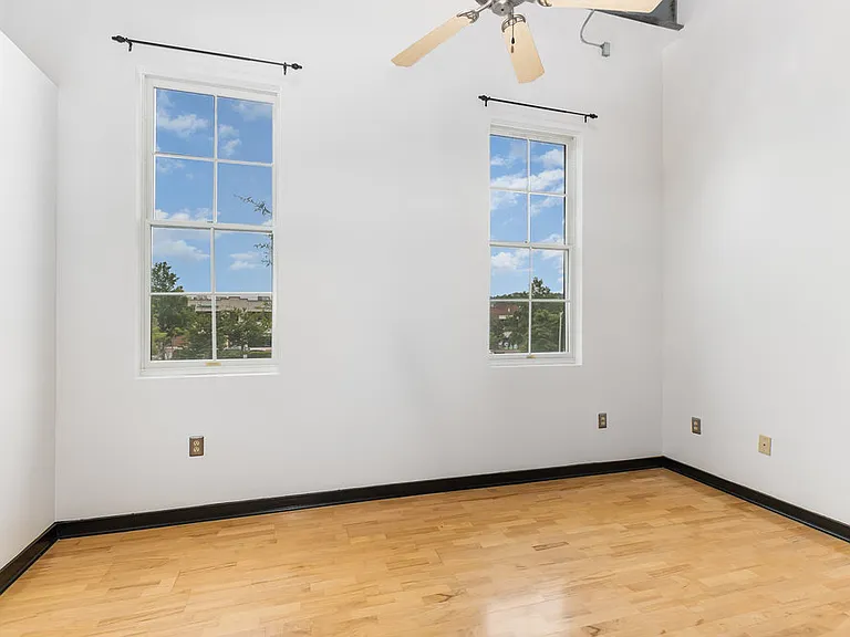 700 Market St #203 — Photo 2